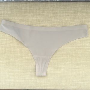 NWT Cream No Show Thong